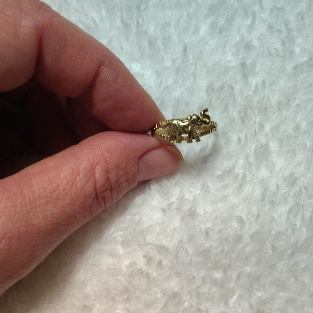 Rare 10k Gold Elephant Ring